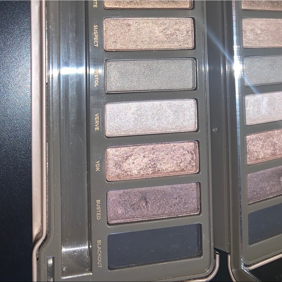 NAKED 2 - Picture 4 of 4